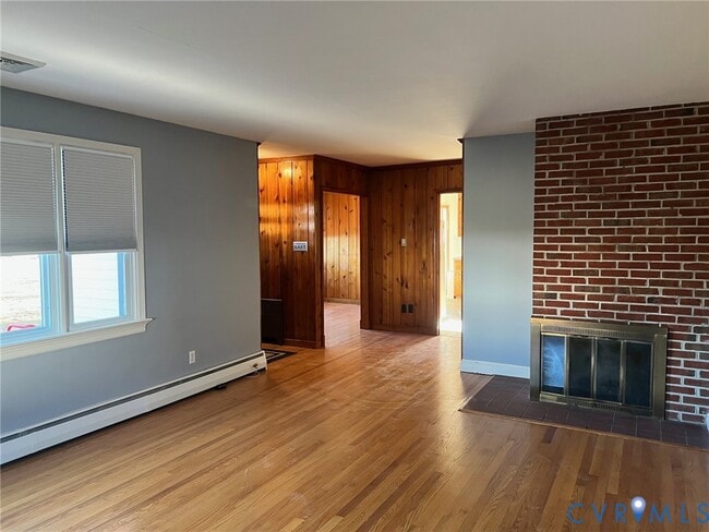 Building Photo - 10894 Tiller Rd