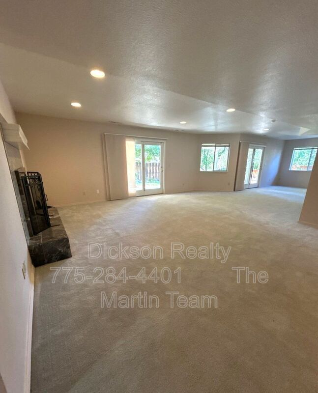 Building Photo - 3245 Marthiam Ave