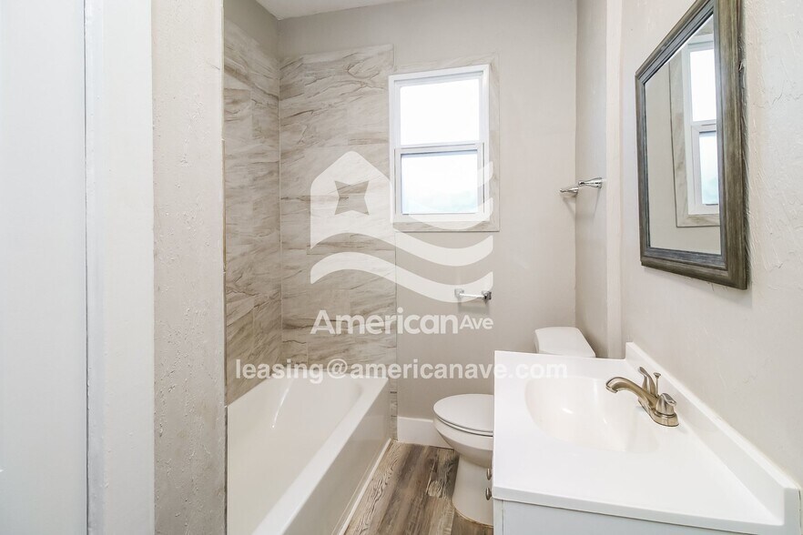 Building Photo - 1820 NW 14th St