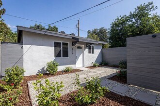 Building Photo - Keystone