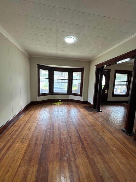 Building Photo - 3344 W 44th St