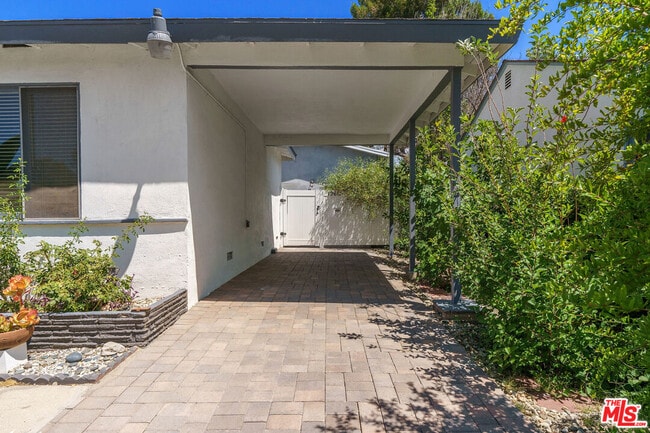 Building Photo - 19613 Haynes St