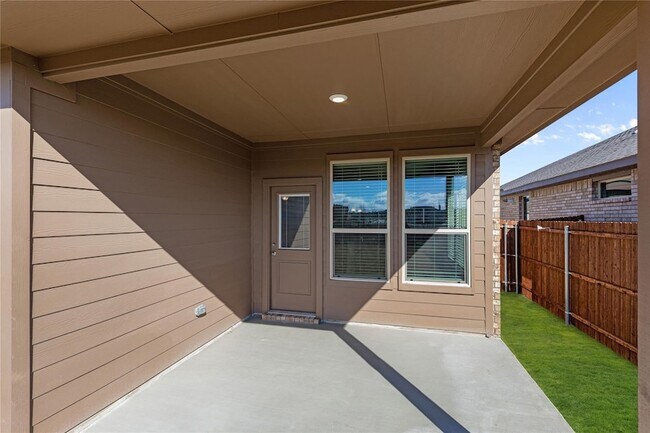 Building Photo - 14405 Antlia Dr