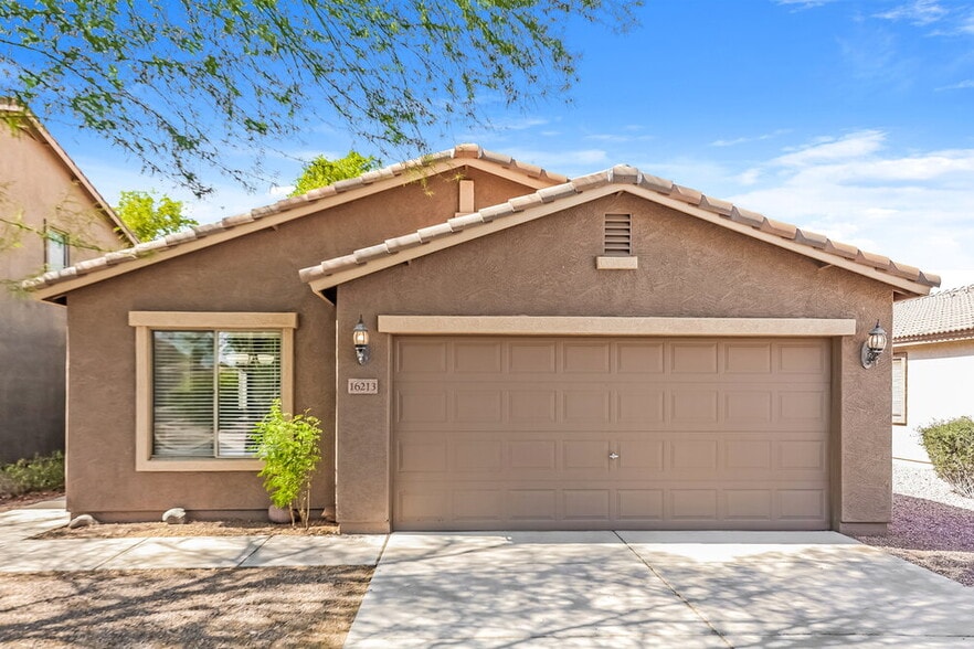 Primary Photo - 16213 W Calavar Rd