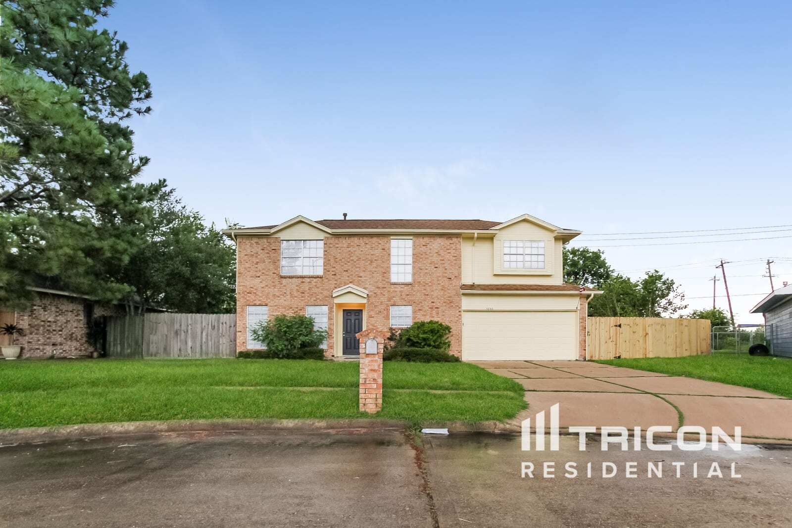 Building Photo - 5343 Kent Dr
