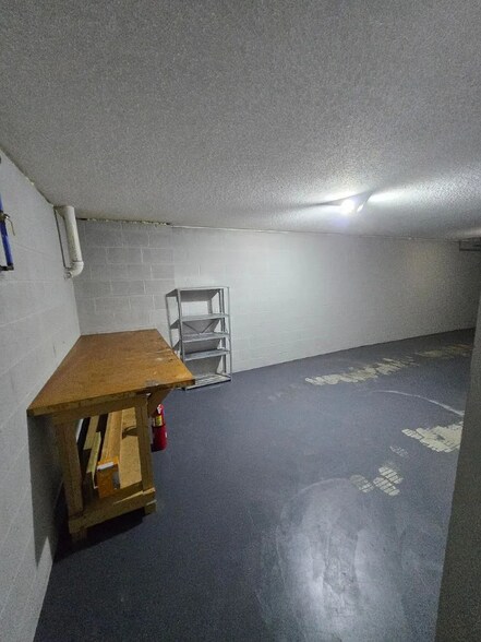 Building Photo - 134 Amanda Ln