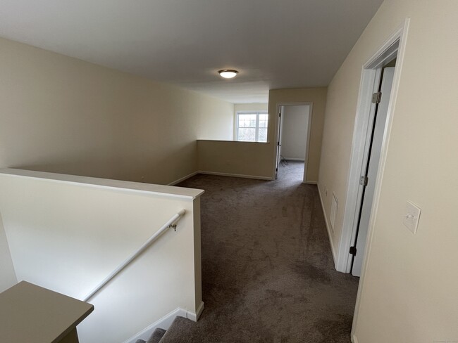 Building Photo - 28 Woodside Dr