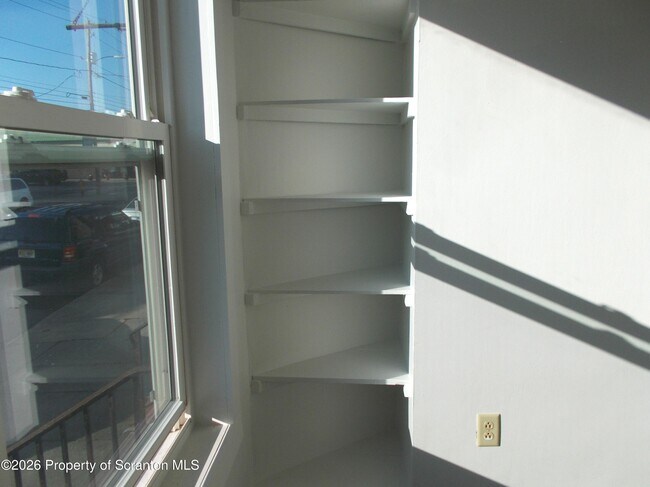 Building Photo - 711 Pittston Ave