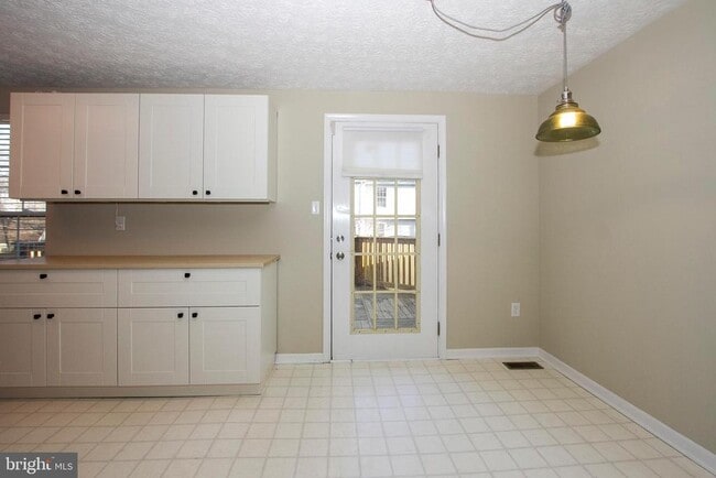 Building Photo - 2269 Lea Ct
