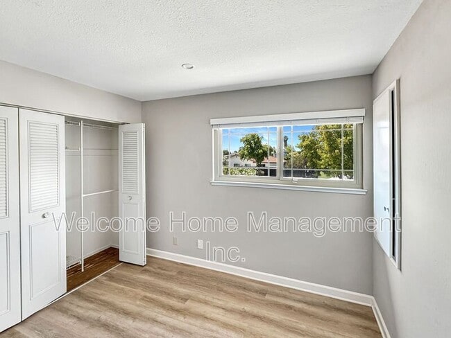 Building Photo - 38854 Jonquil Dr