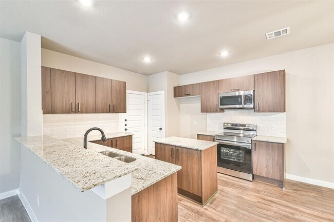 Building Photo - 25540 Starling Ln