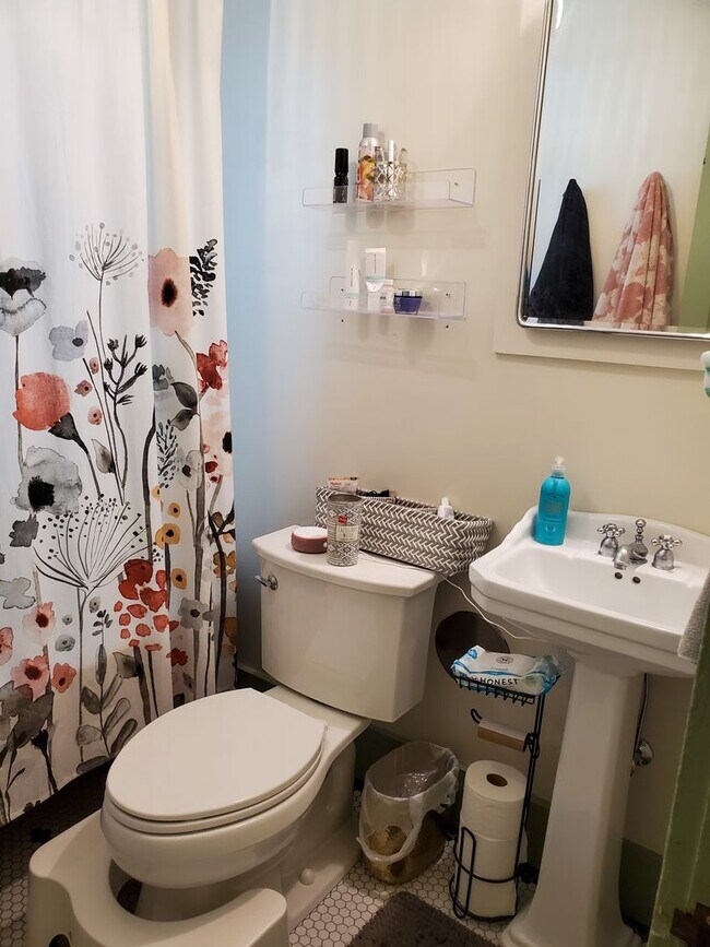 Building Photo - Laurel220 (KC-JF)