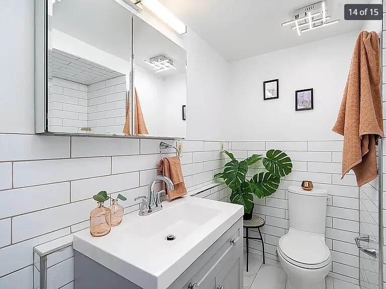 Bathroom - 63 Sherman Pl