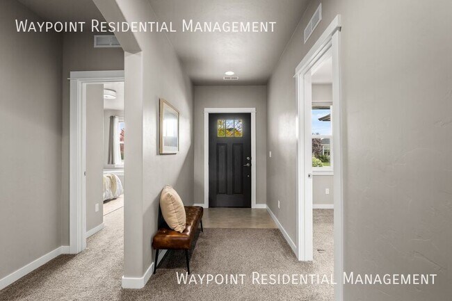 Building Photo - 4235 S Highcliff Ave