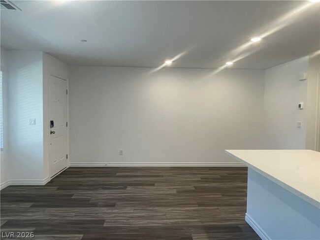 Building Photo - 10714 Burton Grove Ave