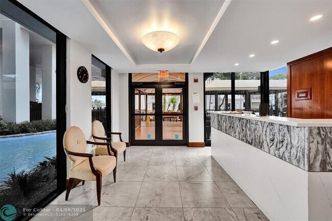 Building Photo - 3100 NE 48th St