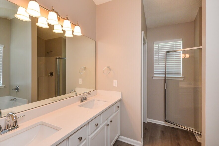 Building Photo - 260 Stone Ridge Way