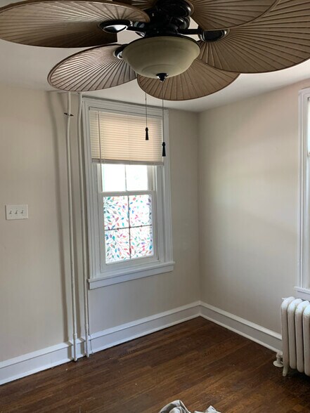 Building Photo - 38 Harvey St