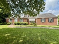 Building Photo - Four bedroom, 1.5 bath house in Graham -De...