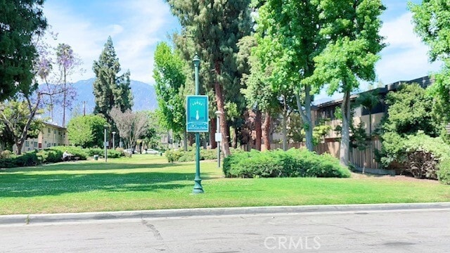 Building Photo - 585 W Duarte Rd