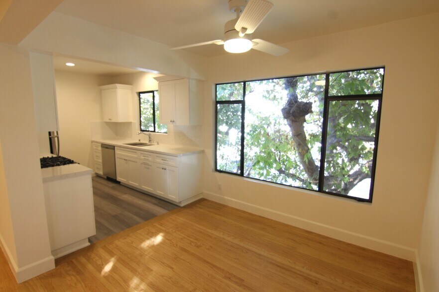 Building Photo - 1523 S Wooster St