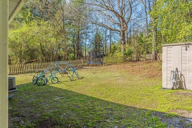 Building Photo - 595 Midway Rd