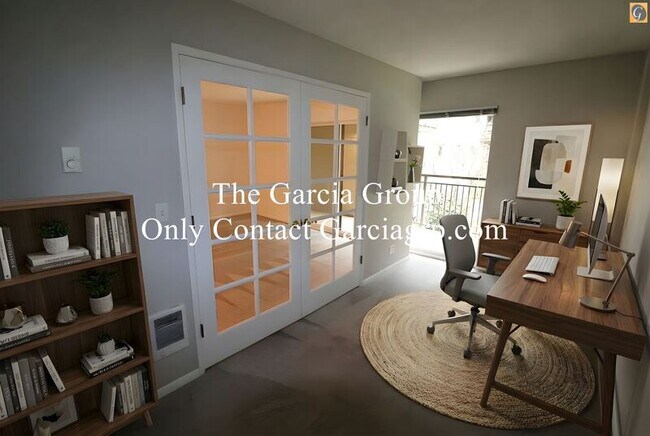 Building Photo - 2393 SW Park Pl