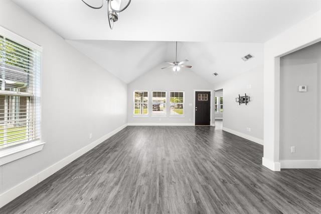 Building Photo - 625 S Binkley St