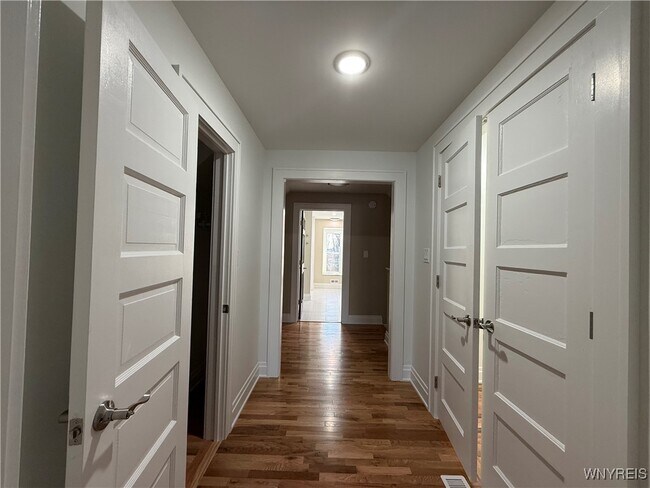 Building Photo - 336 Germania St