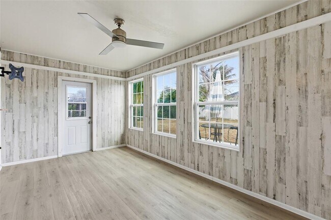 Building Photo - 7284 Sea Mist Dr