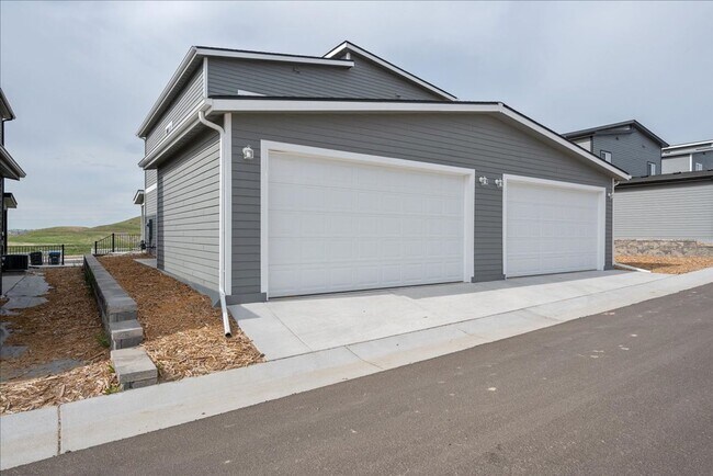 Building Photo - 1756 Richard Martin Dr
