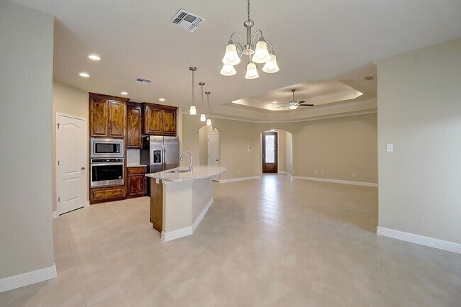 Building Photo - 2202 Crystal Bay Dr.