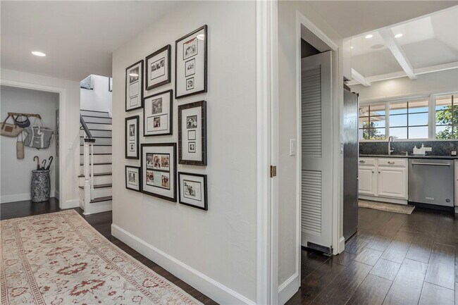 Building Photo - 38 S Portola