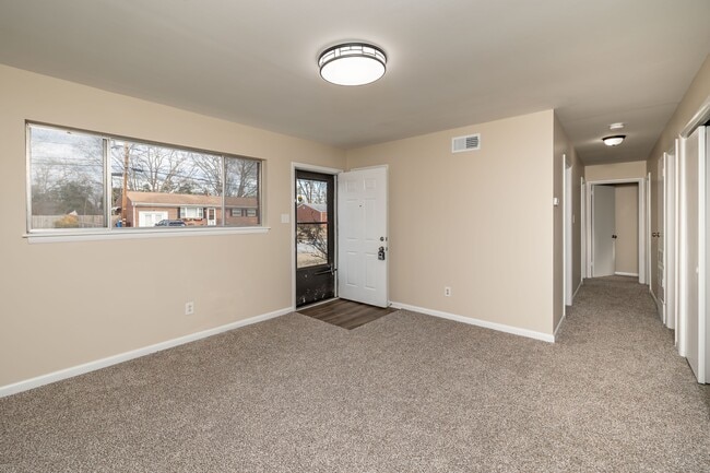 Building Photo - 3945 Starboard Rd