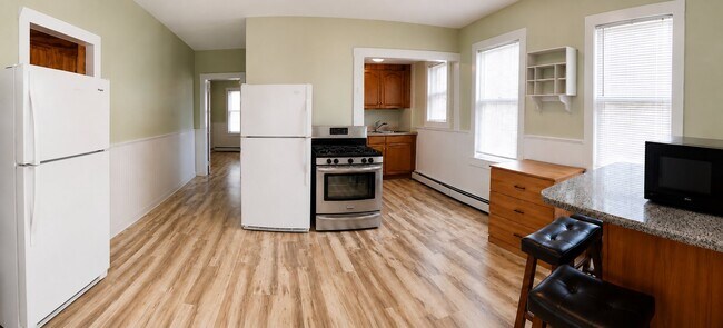 Building Photo - 85 Vinton St