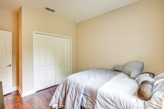 Building Photo - 1 Slate Blue Pl