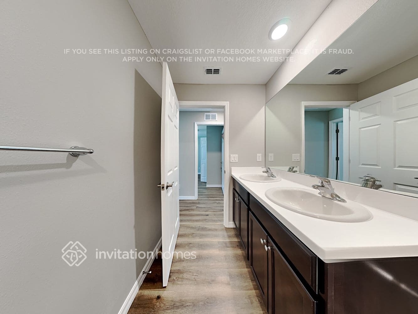 Building Photo - 329 NE 17th Ave