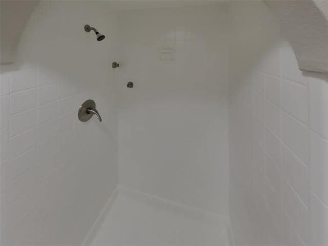 Building Photo - 4114 Hartford Dr