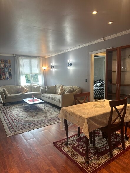 Building Photo - 250 Sunny Isles Blvd