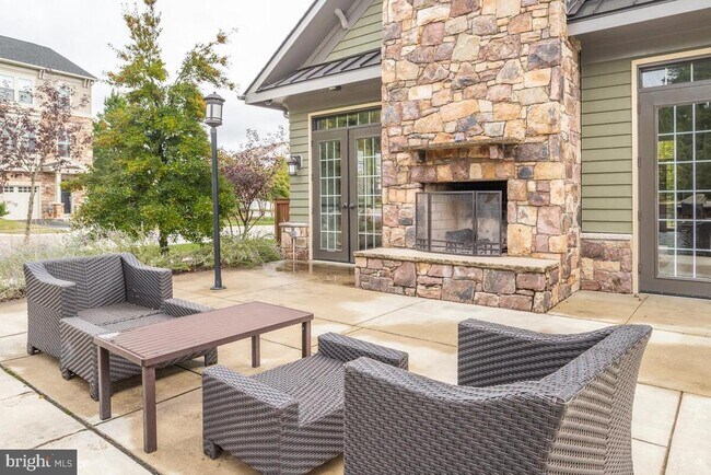 Building Photo - 311 Kahler Way