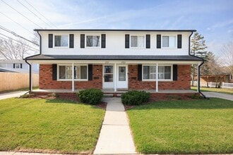 Building Photo - 1717 Nakota Rd