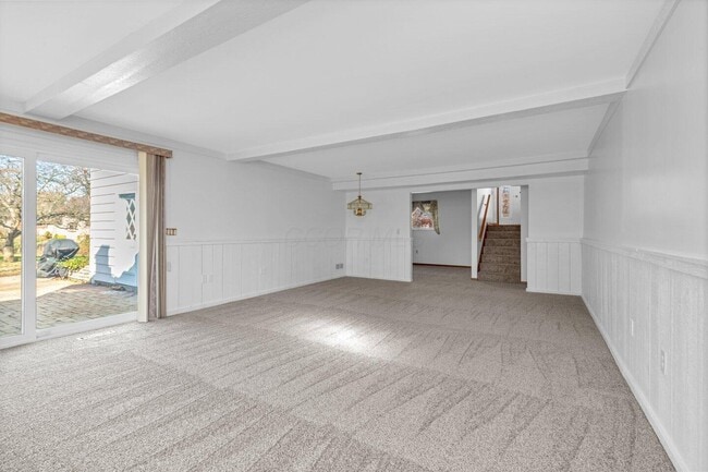 Building Photo - 49 Commanche Ct