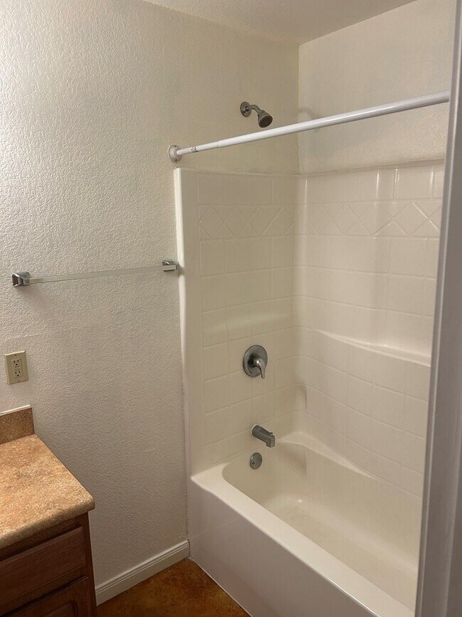 Building Photo - 486 Bridle Path
