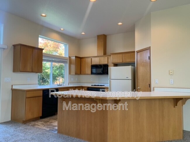 Building Photo - 2226 Blue Heron Ct