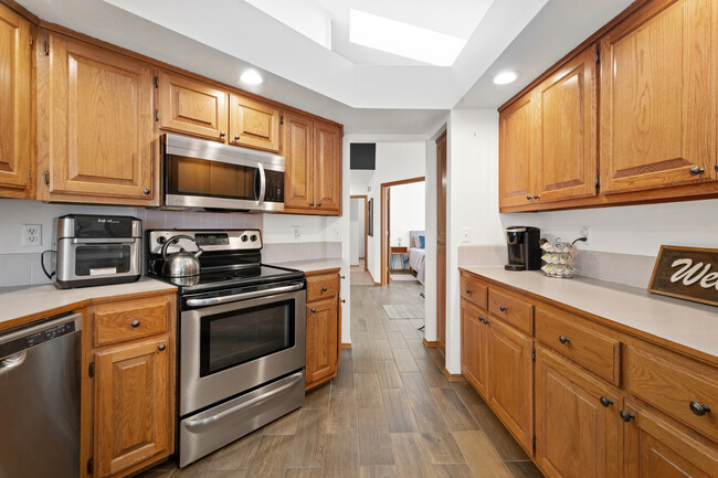 Kitchen - 18 Tuxford Cir