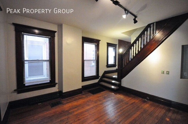 Building Photo - 1230 Indianola Ave