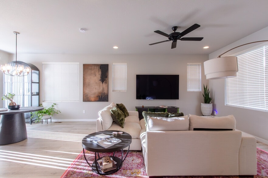 Building Photo - 5863 Summer Dream Dr