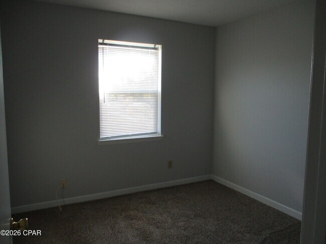 Building Photo - 1218 Stephen Dr