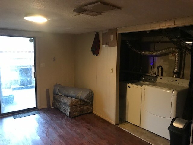 Building Photo - 9317 Nieman Rd