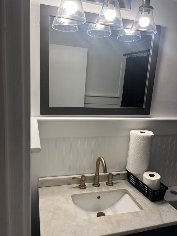 Building Photo - 35 12th Ave